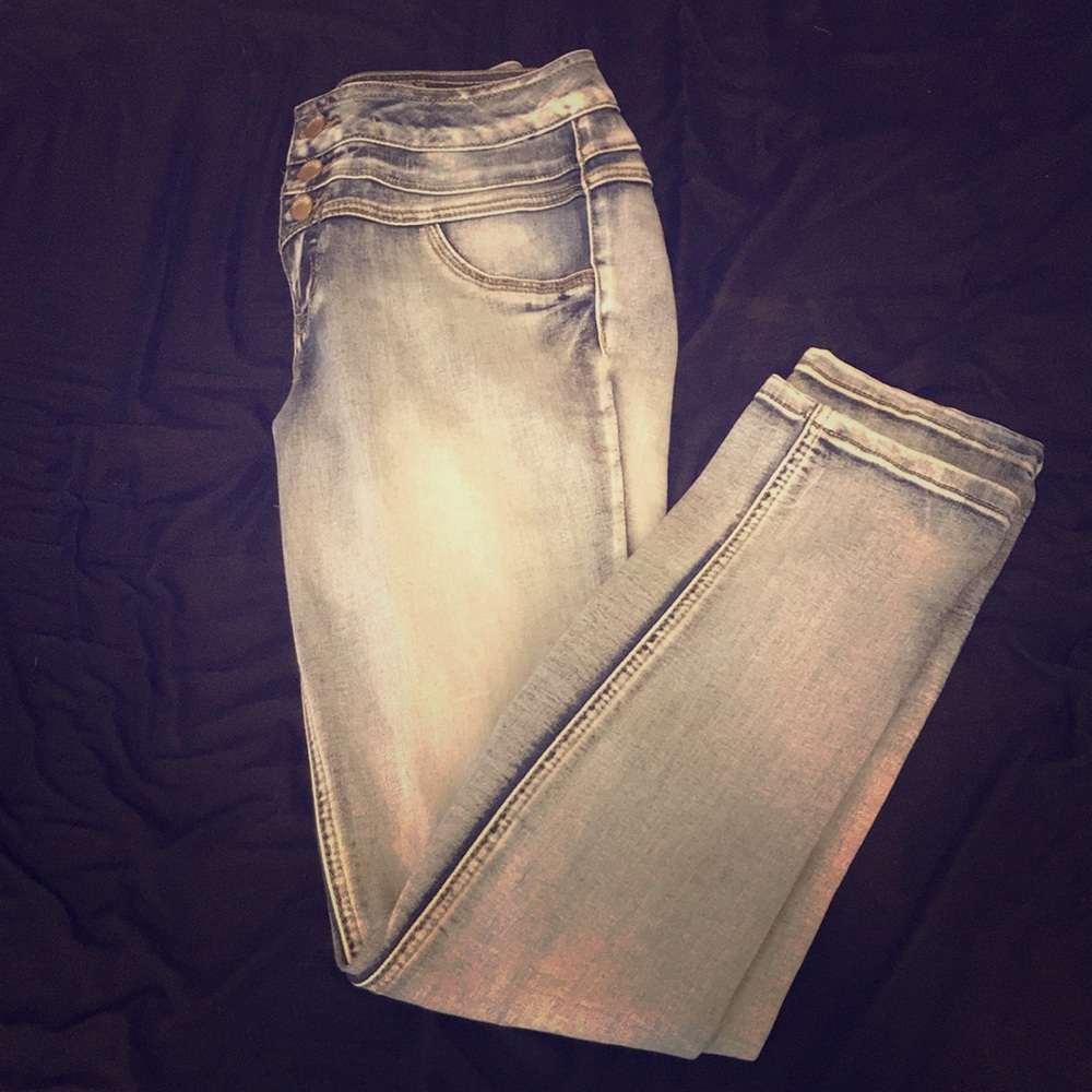 Light blue Jeans